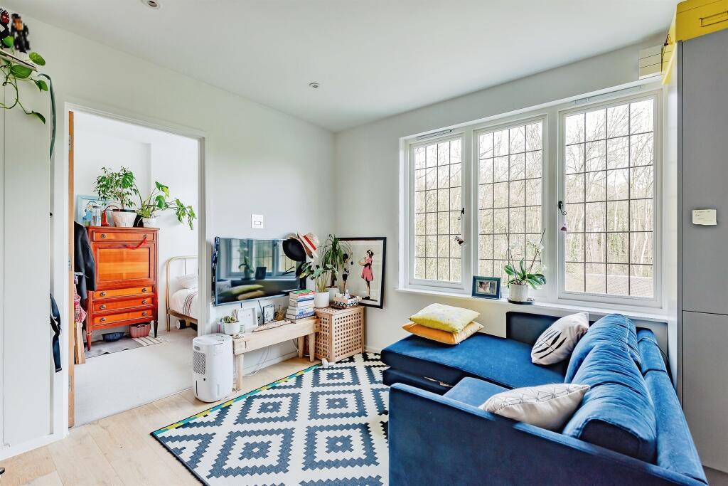 Main image of property: London Road North, Merstham, Redhill