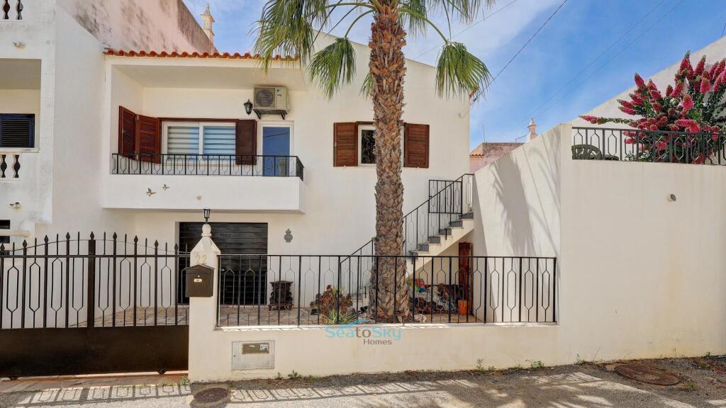 Main image of property: Algarve, Pêra