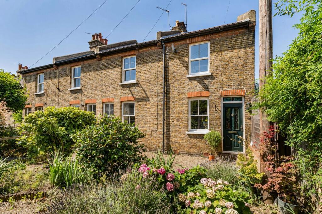 Main image of property: Wrotham Road, Ealing, W13