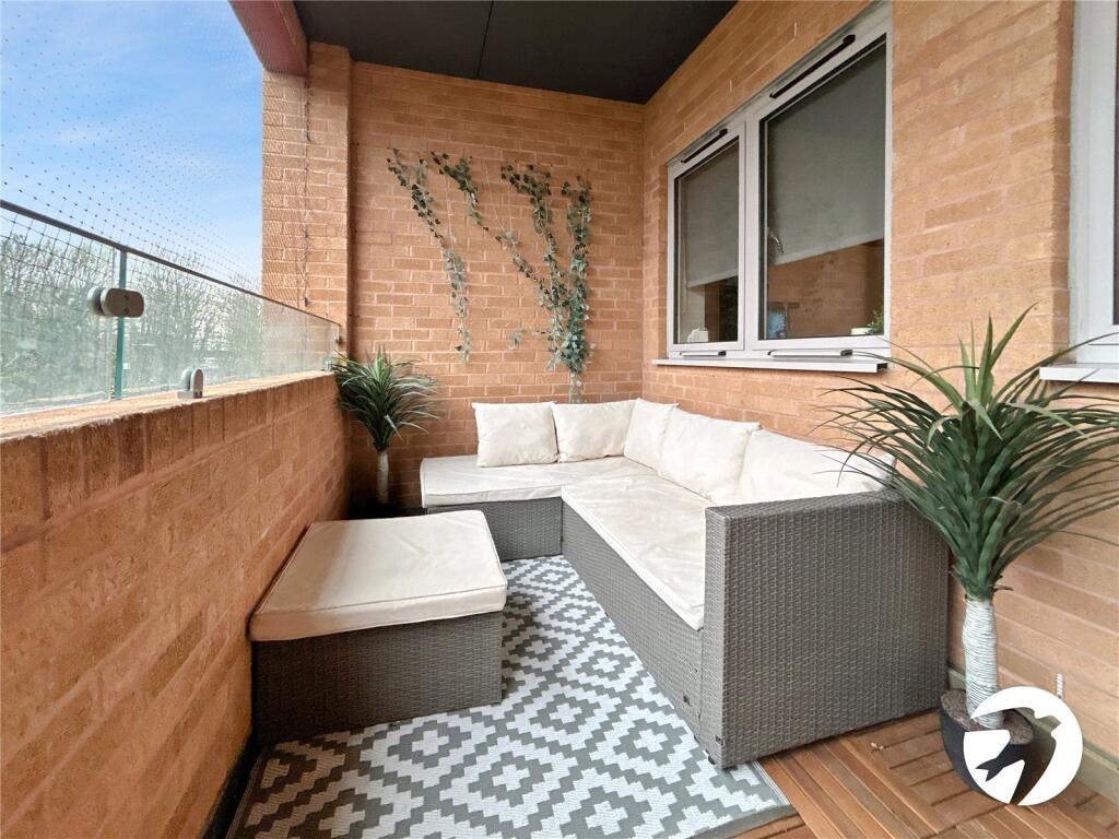 Apartment in London, Foots Cray Estate, North Cray - View 3