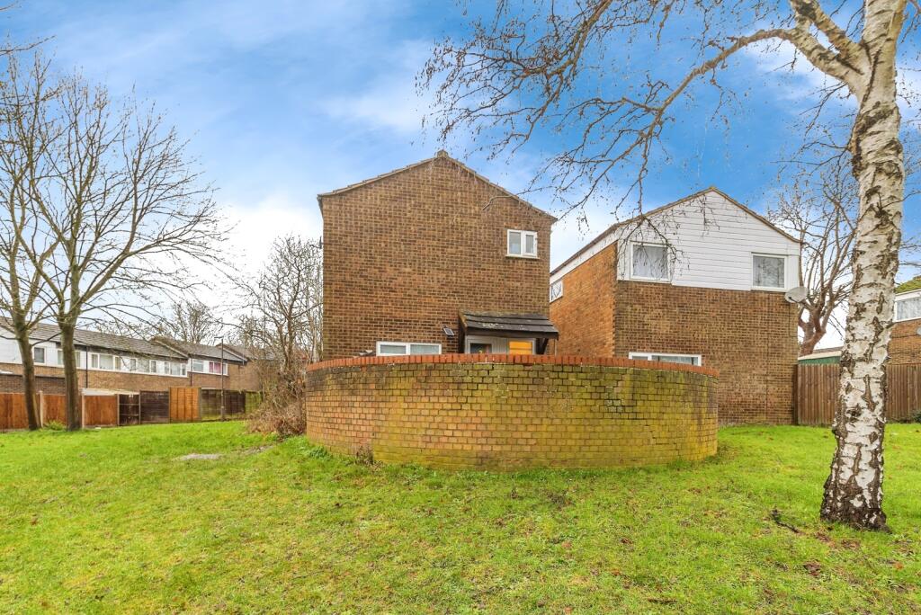 Main image of property: Abbotsfield, Eaglestone, Milton Keynes, Buckinghamshire, MK6