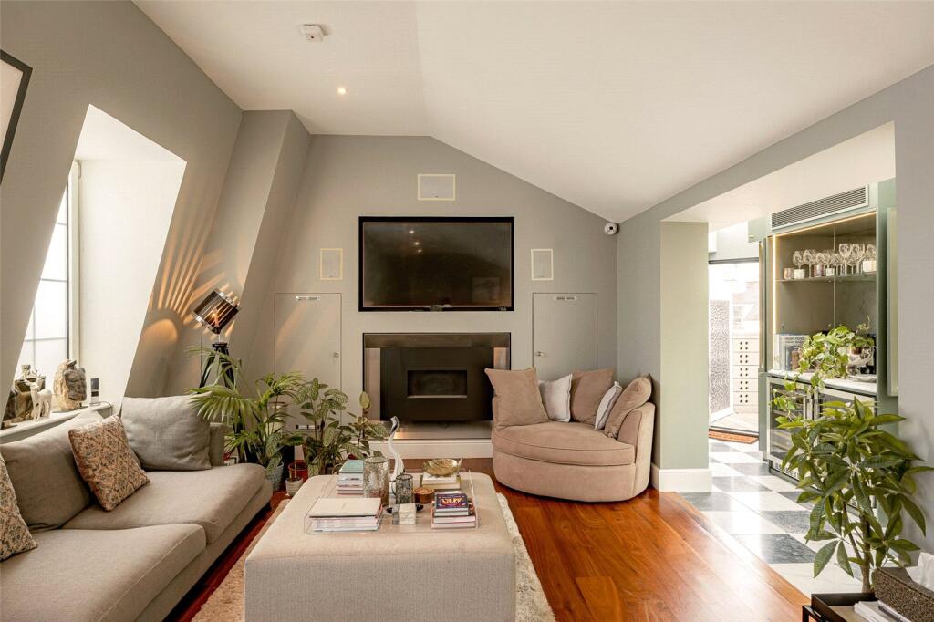 Main image of property: Carlyle Court, Chelsea Harbour, SW10