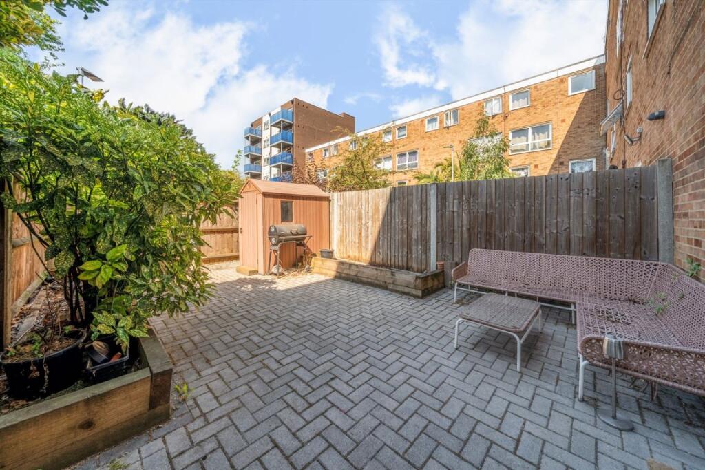 Apartment in London - View 4