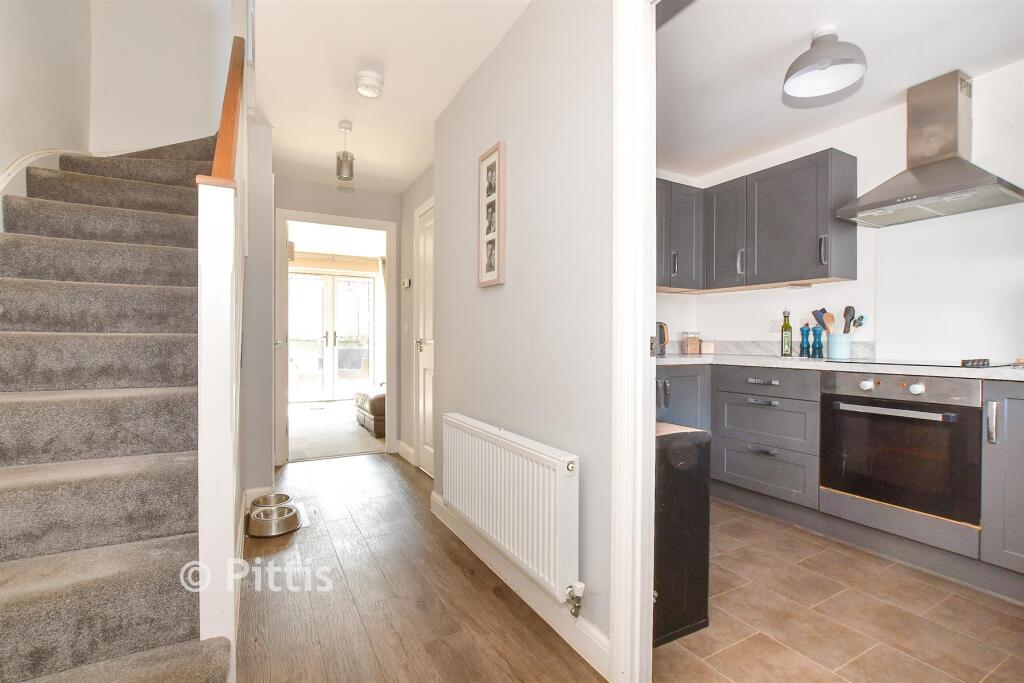 House in Newport, Pan Meadows - More