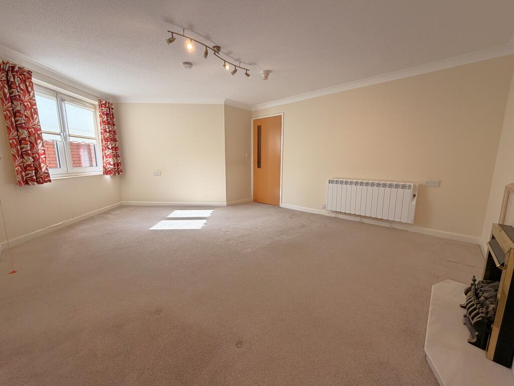 Flat 24 Muirfield Court,  Muirend Road, Glasgow, Glasgow City photo 3