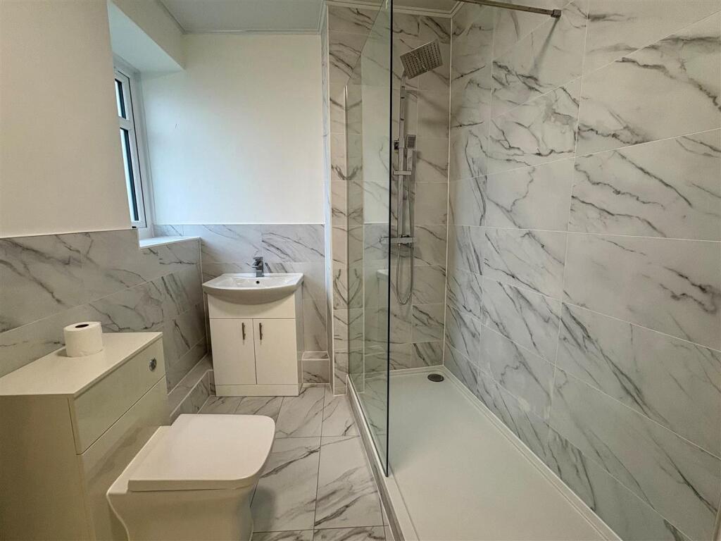 Additional image 11 of Old Lane, Birkenshaw, Bradford