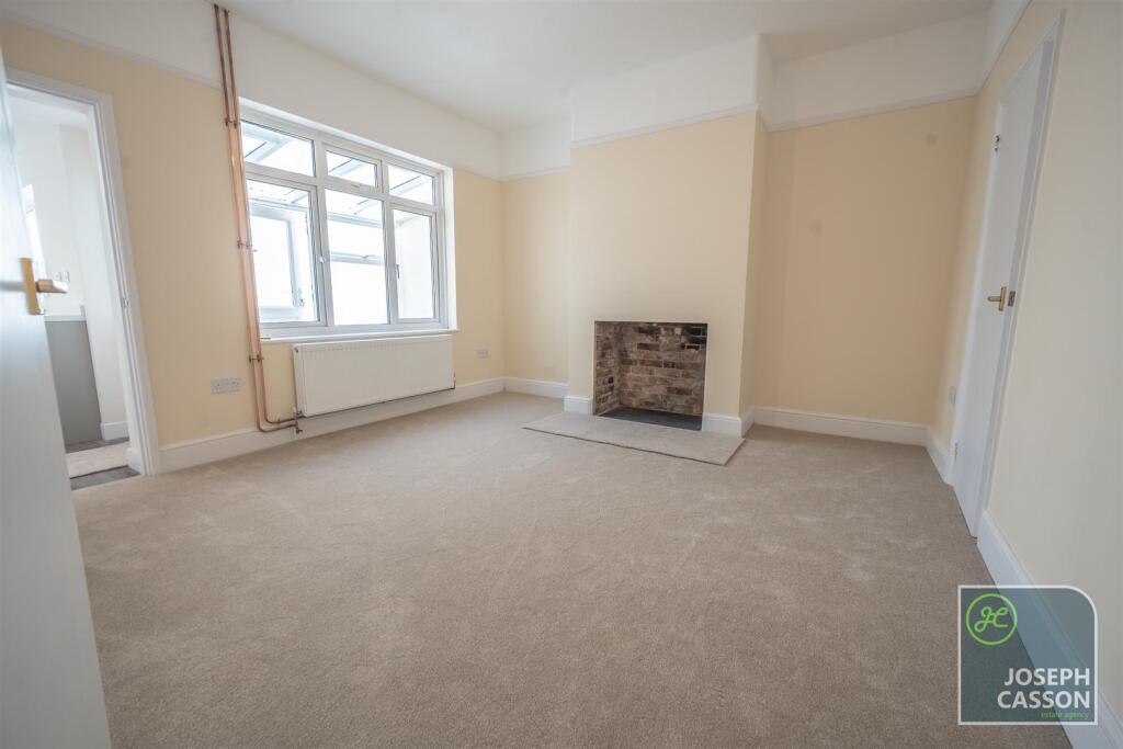 House in Bridgwater, Eastover, Somerset - View 5