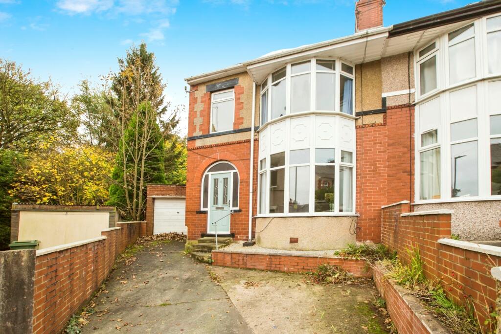 4-bed semi-detached on Rothwell Drive, Halifax, HX1, £270,000