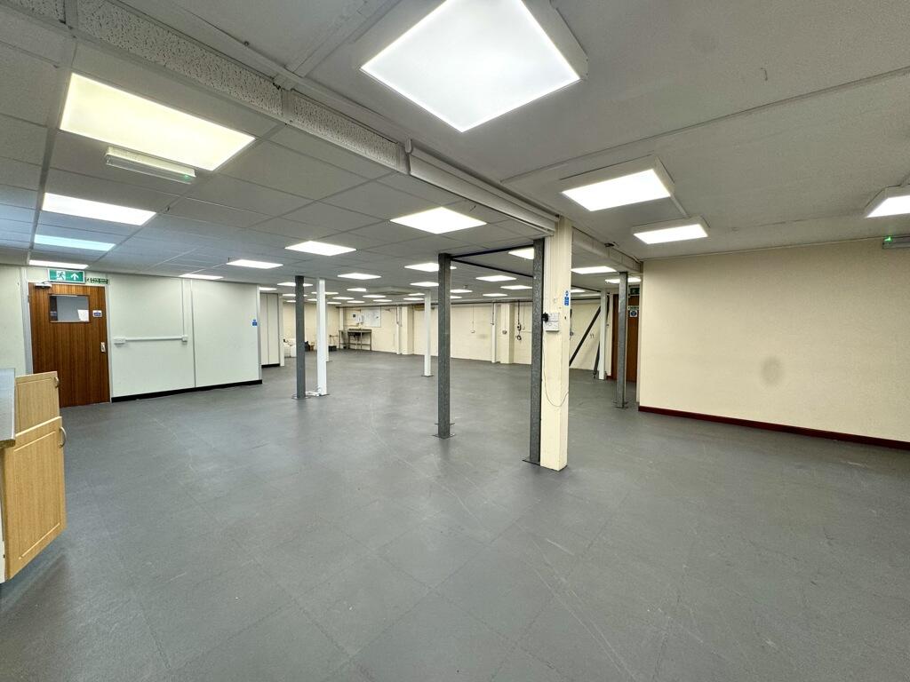 Photo 12