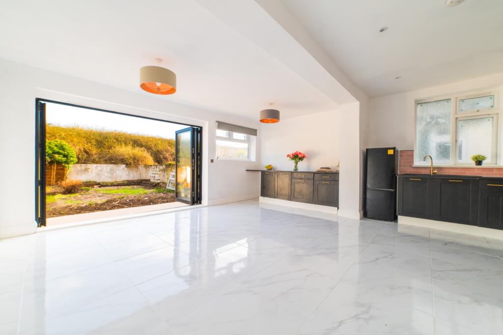 Main image of property: Broad Street, Canton