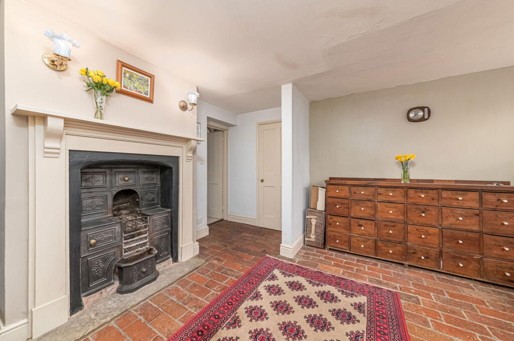 Main Street, East Farndon photo 3