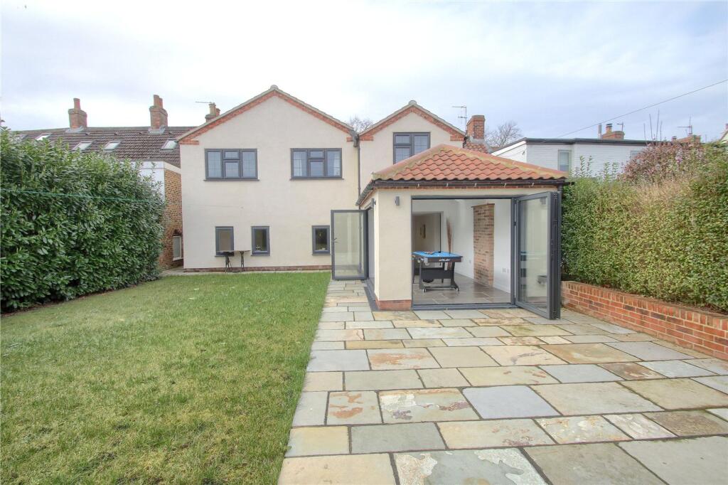 House in Stockton-on-Tees - View 3