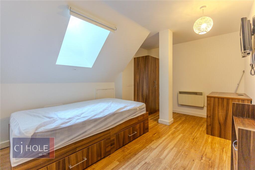 6 bedroom apartment for rent