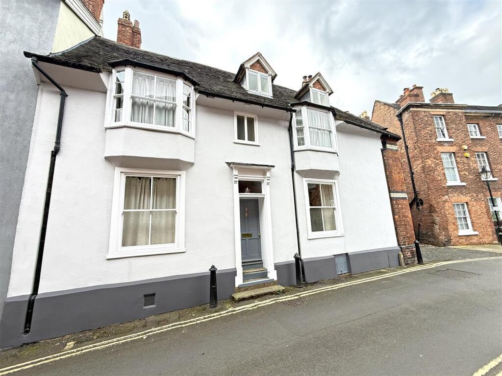 4-bed house on College Hill, Shrewsbury, £450,000