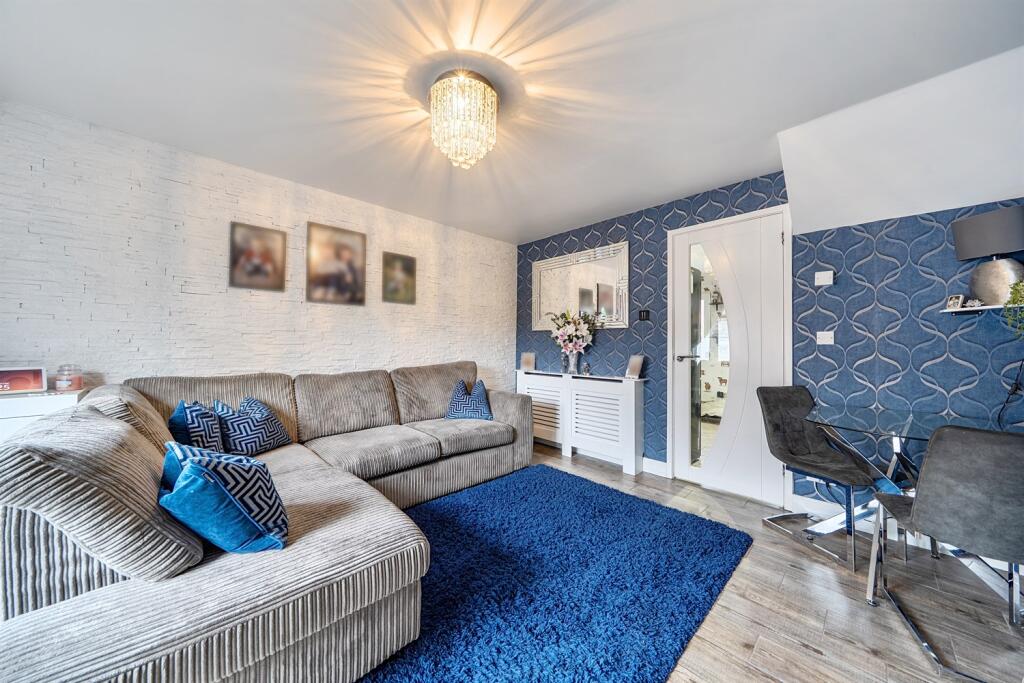 House in Leeds, West Yorkshire - More