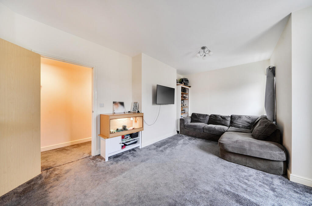 Woodland Walk, Aldershot, Hampshire, GU12 - View 5