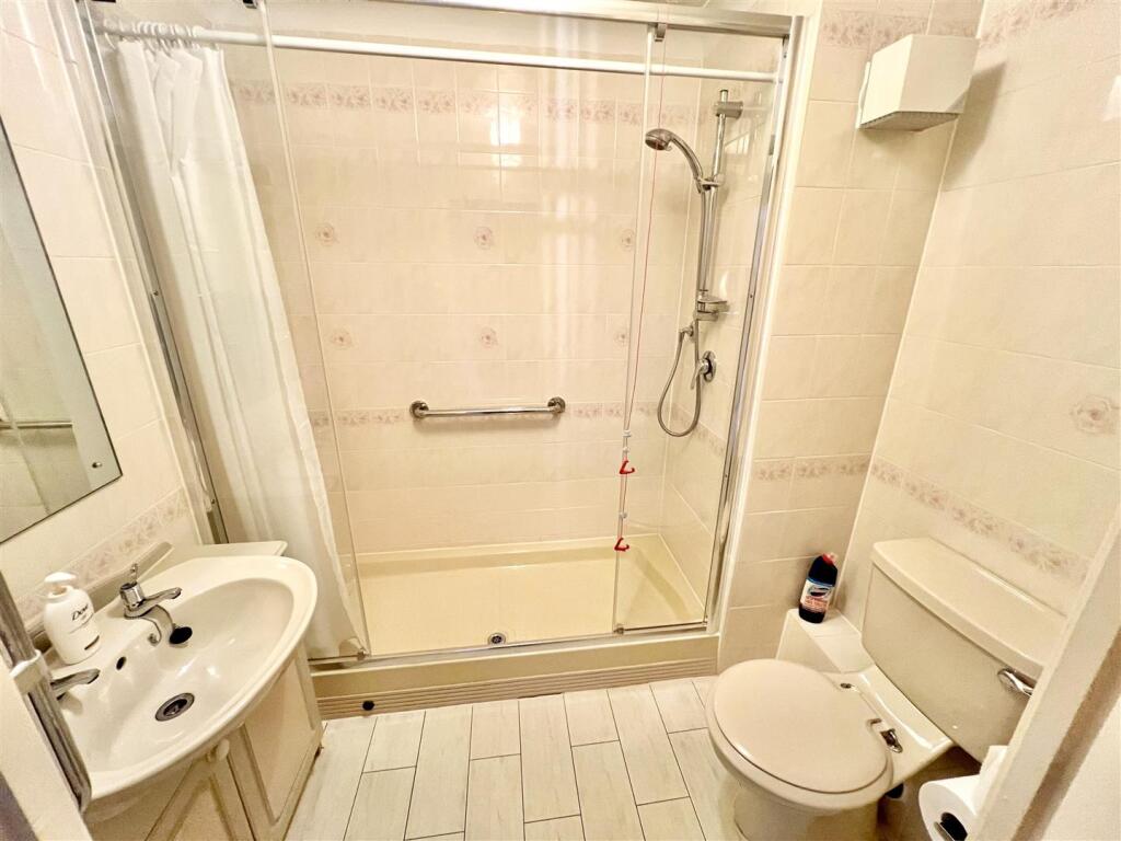 Additional image 9 of Stratford Road, Hall Green, Birmingham