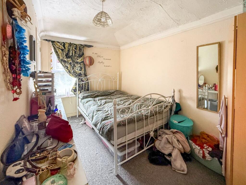 Additional image 10 of 18 St. Swithuns Road South, Bournemouth, Dorset, BH1 3RQ