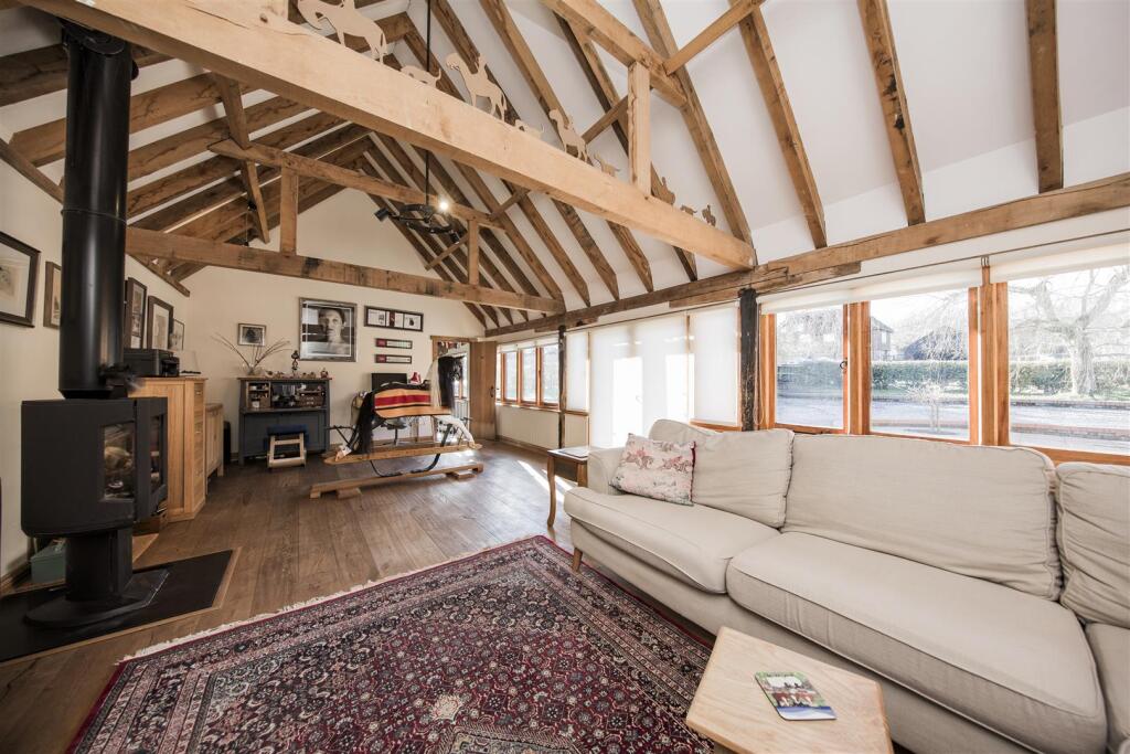 House in Tunbridge Wells, Brenchley - View 3