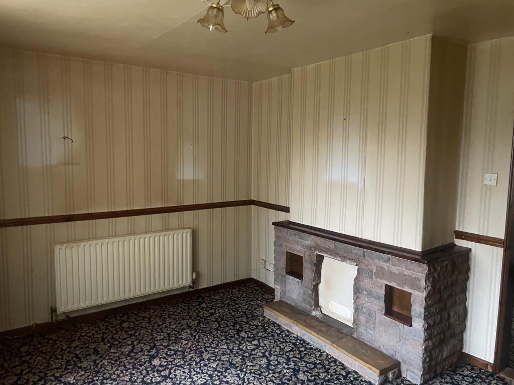 65 Broadmeadow Lane, Great Wyrely, Walsall, Staffordshire WS6 6EH photo 4