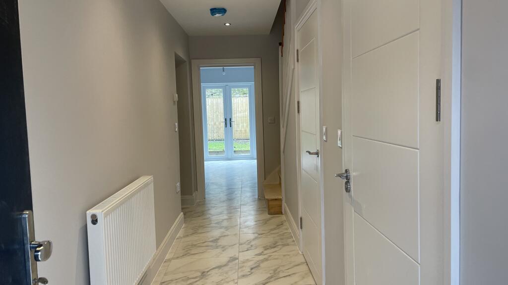 House in Rushmoor, Hampshire - View 3