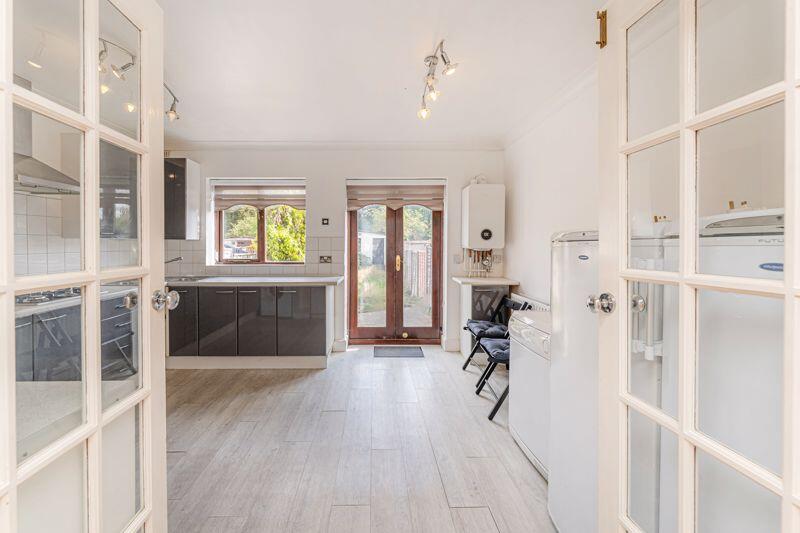 House in Waltham Cross - View 5
