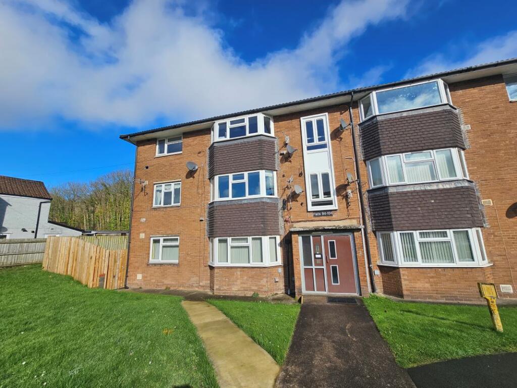 Main image of property: 98 Risca Road, Cross Keys, Newport, Gwent, NP11 7DH