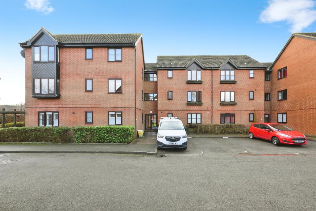 Main image of property: Tempsford, Welwyn Garden City