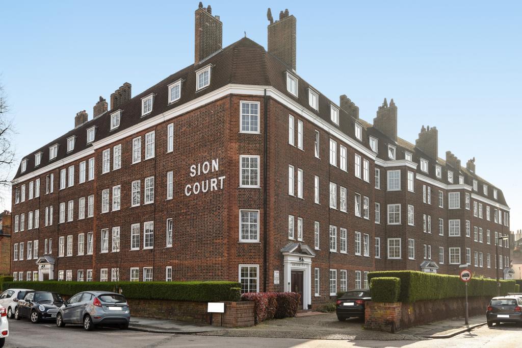 Main image of property: Twickenham, Middlesex, TW1