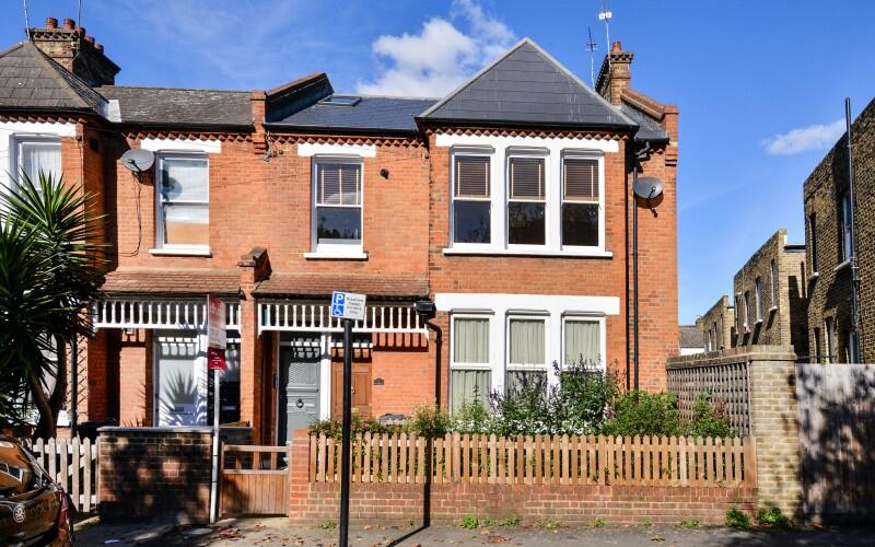 Main image of property: Deerdale Road, London, SE24