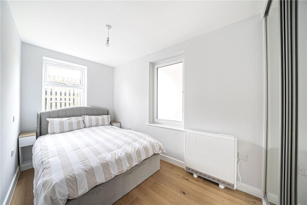 Apartment in Winchester, Hampshire - View 4