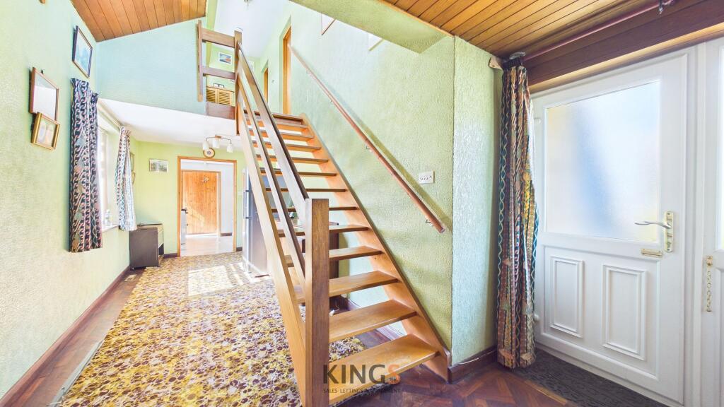 College Lane, Hatfield, AL10 - More
