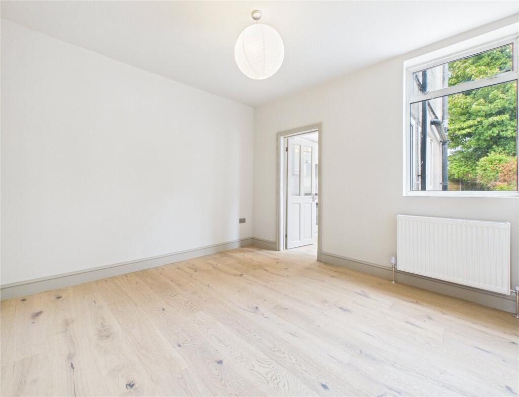 House in London, Walthamstow Village, Leyton - View 4