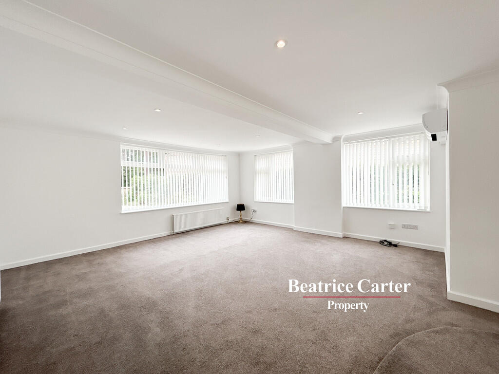 House in Bury St Edmunds, Mildenhall - More