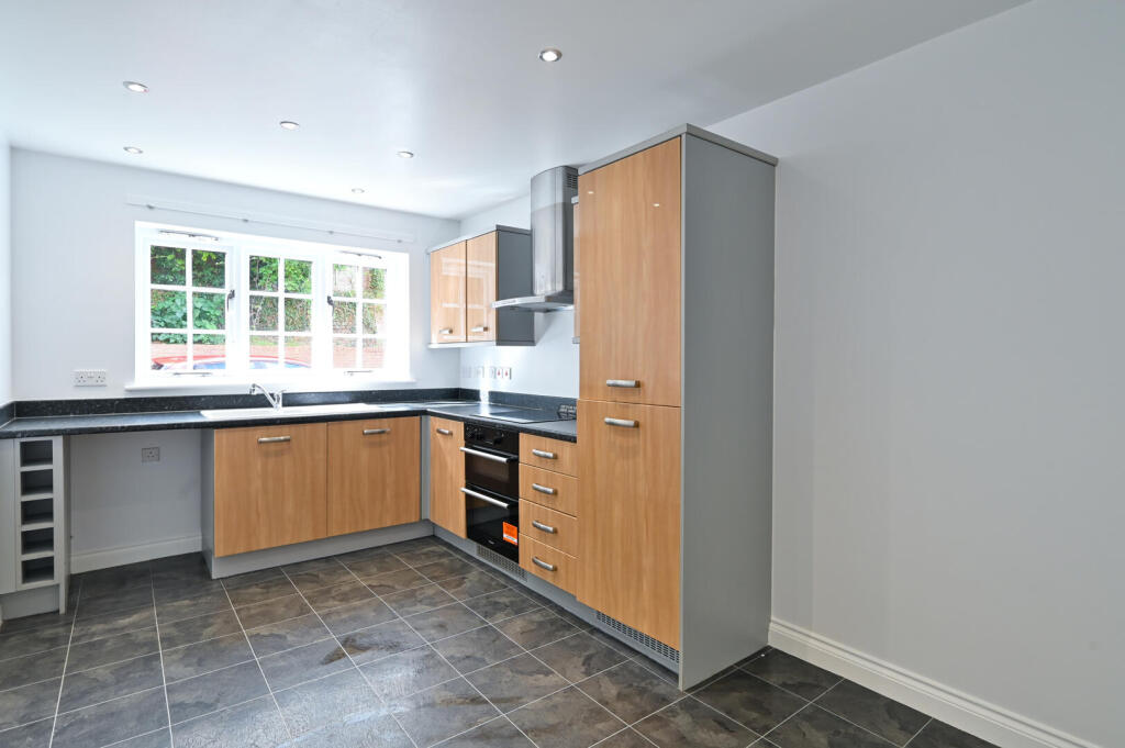 House in Northampton - View 4