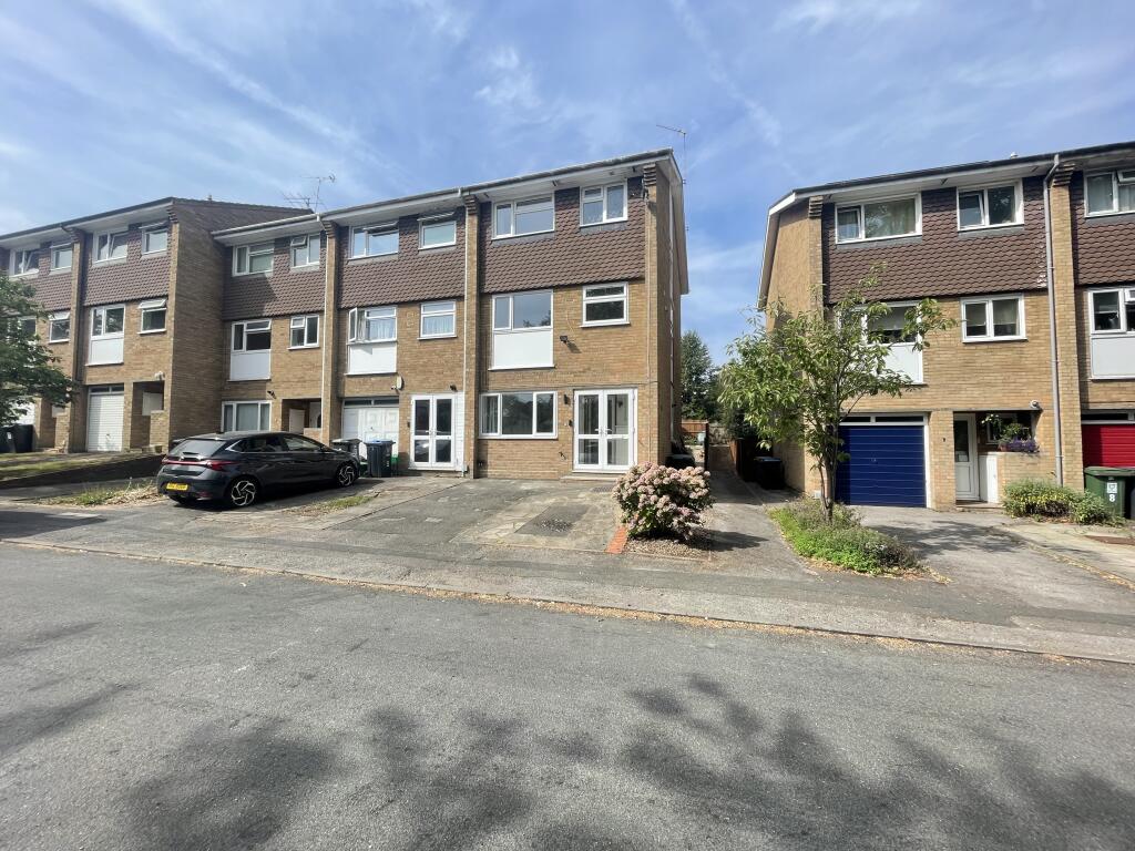 Main image of property: Westview Rise, HEMEL HEMPSTEAD