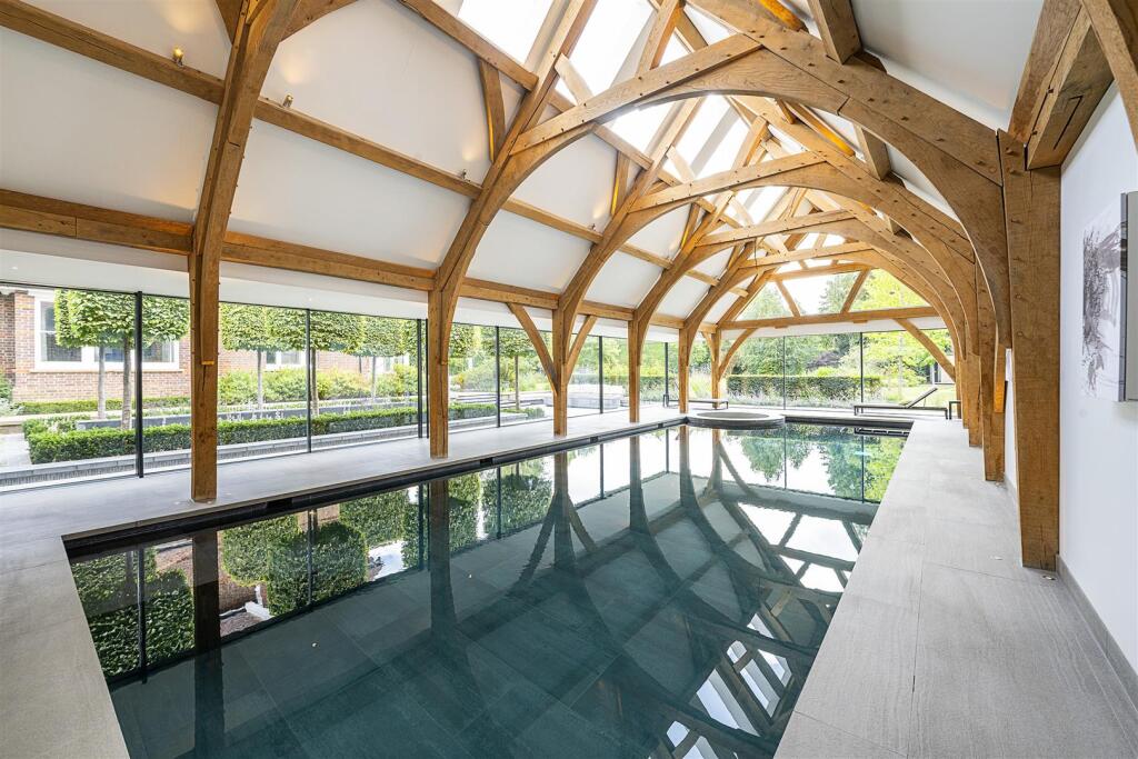 Additional image 10 of Hatching Green, Harpenden