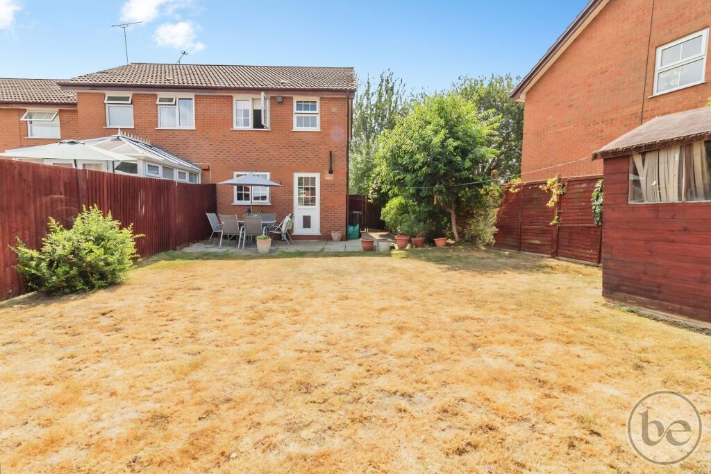 House in Reading, Lower Earley, Earley - View 4