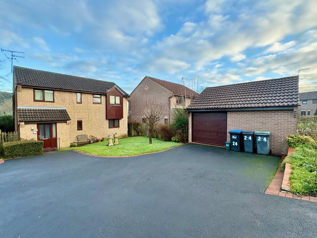 Main image of property: Hawleys Close, Matlock, Derbyshire, DE4