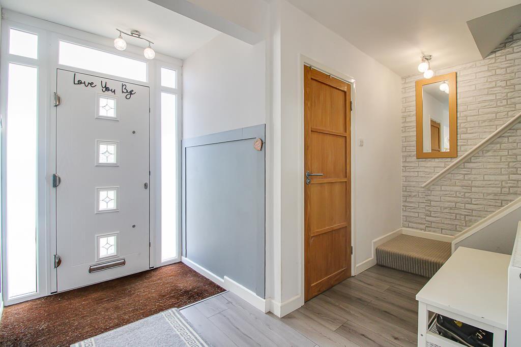 House in Southend-on-Sea - View 4