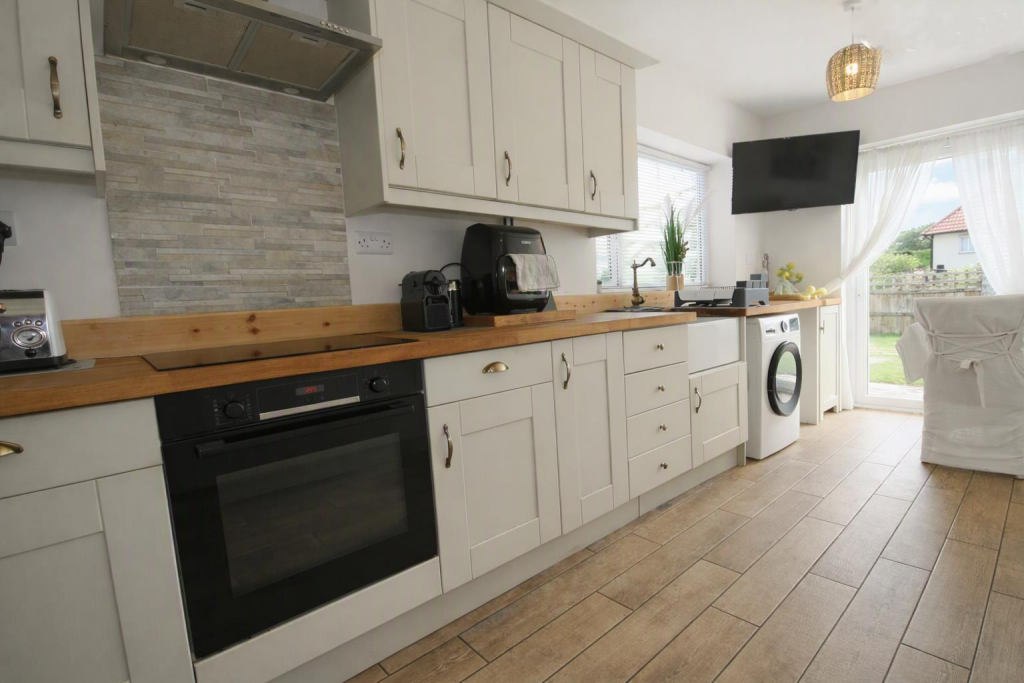 House in Wakefield, Thorpe Audlin - View 4