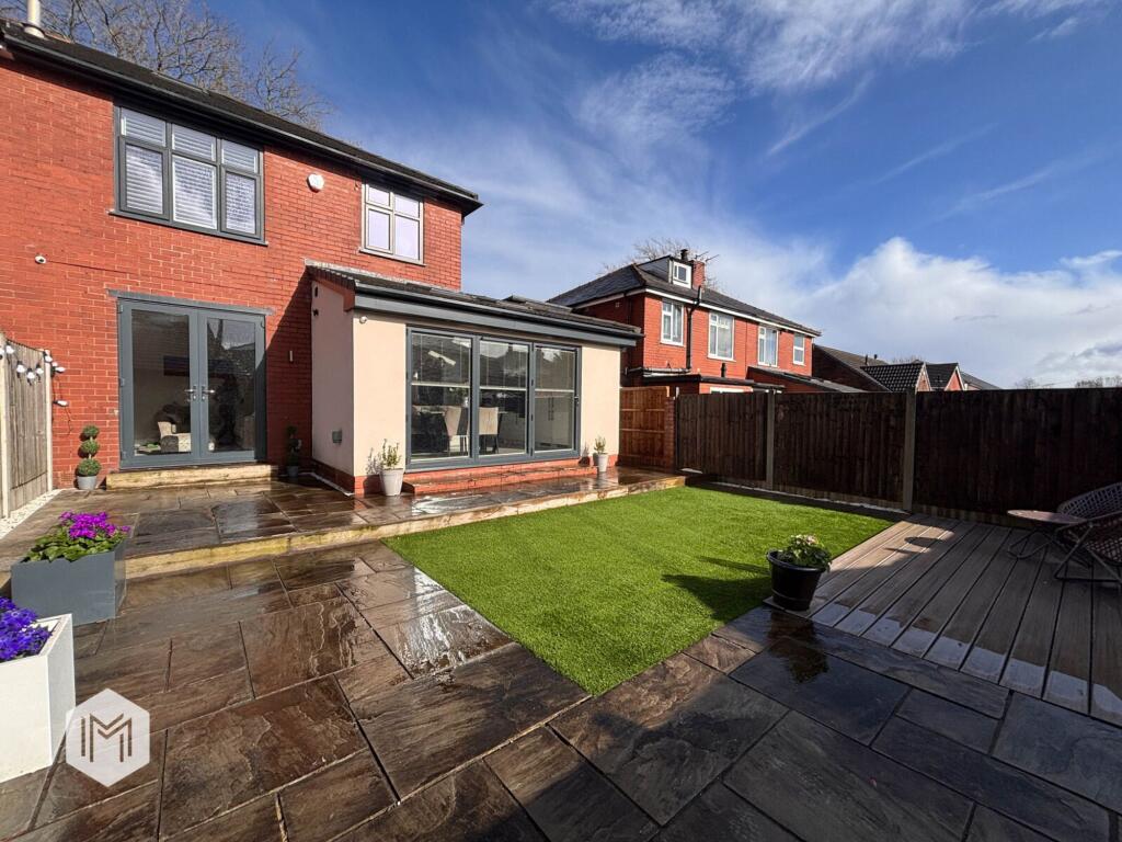 Walmersley Road, Bury, BL9 photo 4