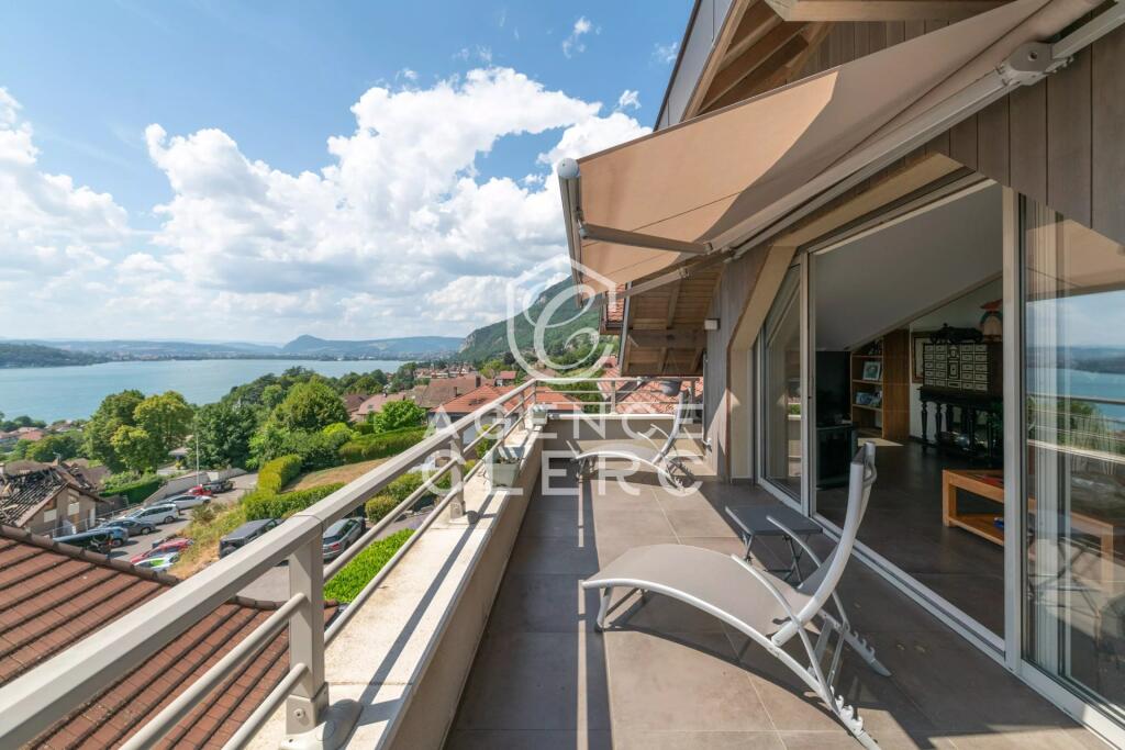 Main image of property: Rhone Alps, Haute-Savoie, Veyrier-du-Lac
