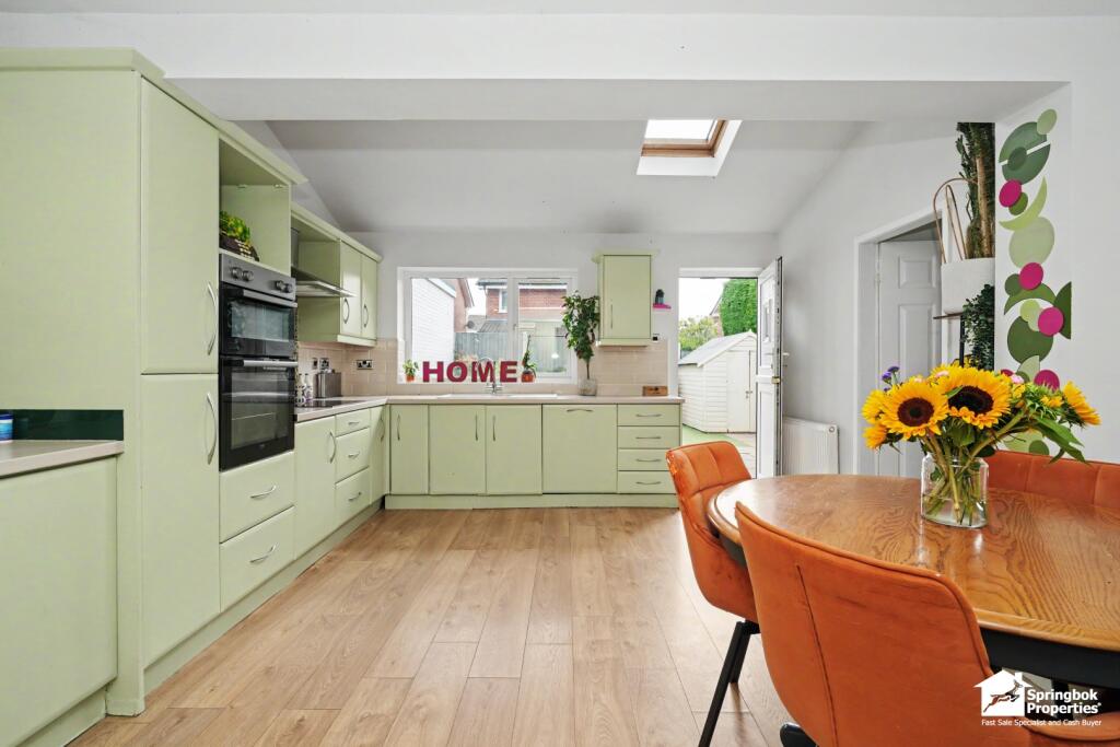 House in Bolton, Westhoughton - More