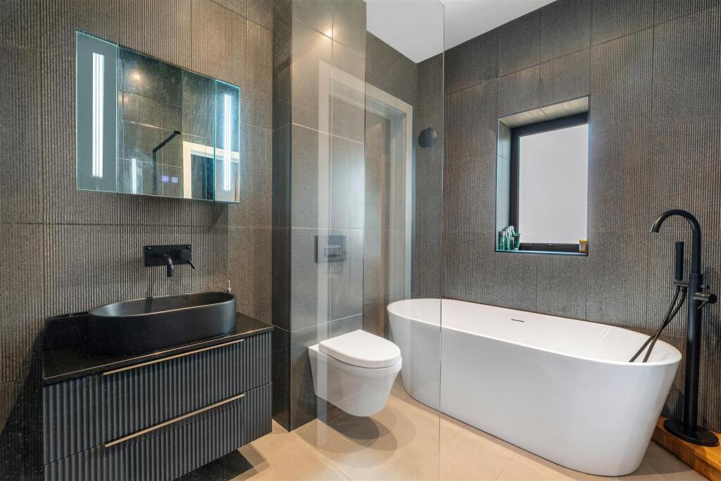 Additional image 24 of Haye Lane