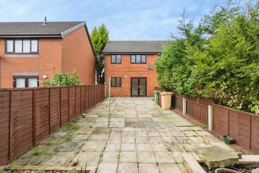 House in Bolton, Greater Manchester - More