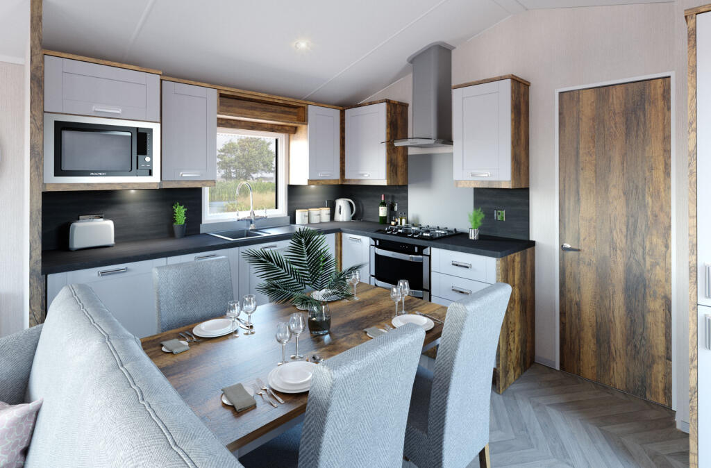 2-bed caravan on Cauldron Lowe, Stoke-on-Trent, Staffordshire, ST10, £99,999