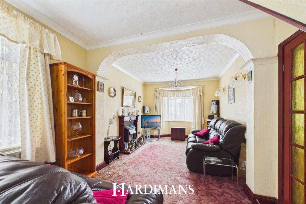 House in East Suffolk, Lowestoft - More