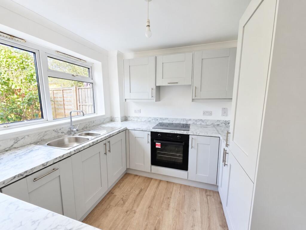 House in Maidstone, Staplehurst - View 5