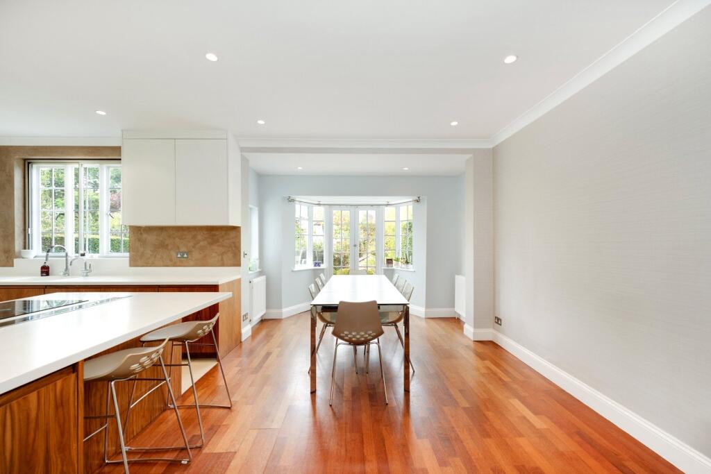 House in London, Hampstead Garden Suburb - View 3